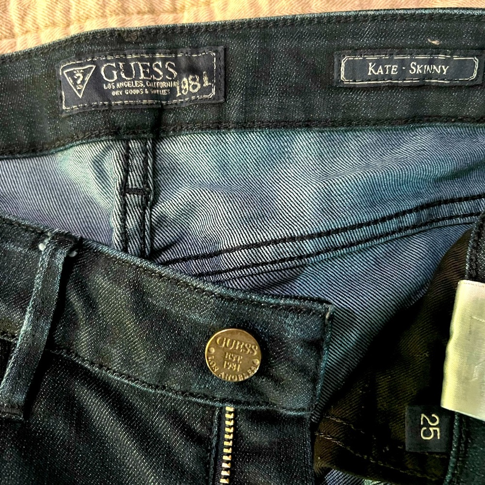 Guess- Kate Skinny size 25 Jeans